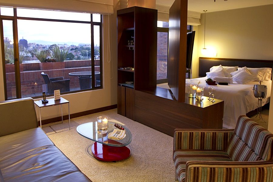 Отель Nh Collection Bogota Hacienda Royal Экстерьер фото