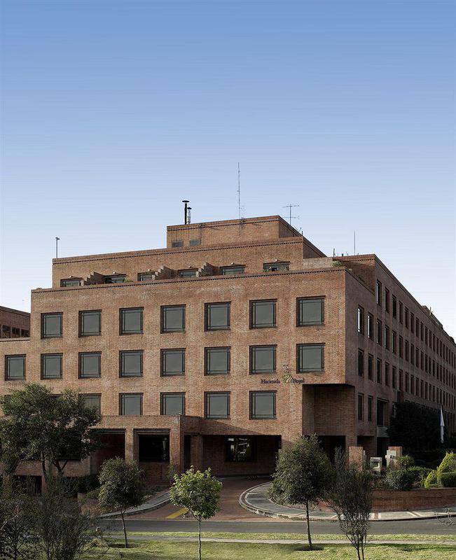 Отель Nh Collection Bogota Hacienda Royal Экстерьер фото